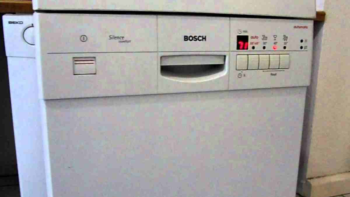 Bosch Spülmaschine Fehler E15 UND Wasserhahn Blinkt