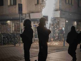 Wie Viele Menschen Haben Sich 2024 Das Leben Genommen