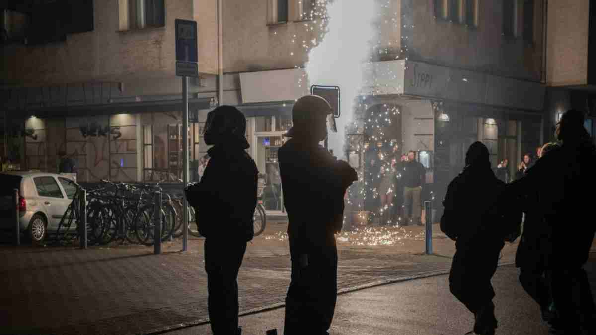 Wie Viele Menschen Haben Sich 2024 Das Leben Genommen